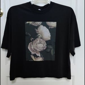 NWT &Other Stories black crop tee w/ flower print